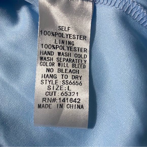 SHE & SKY Baby Blue Off the Shoulder Dress Casual Peasant Boho Size Large - Picture 8 of 10